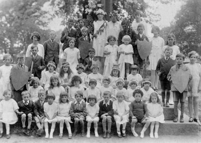 Cast of school play 1950s